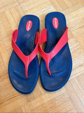 Okabashi Navy Blue + Red Flip Flop Sandals